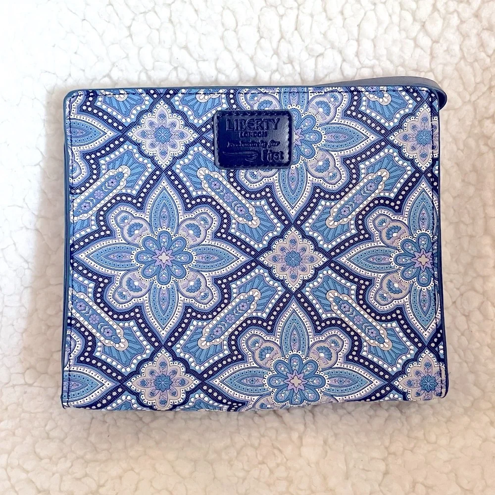 Liberty of London Wristlet - Picture 1 of 9